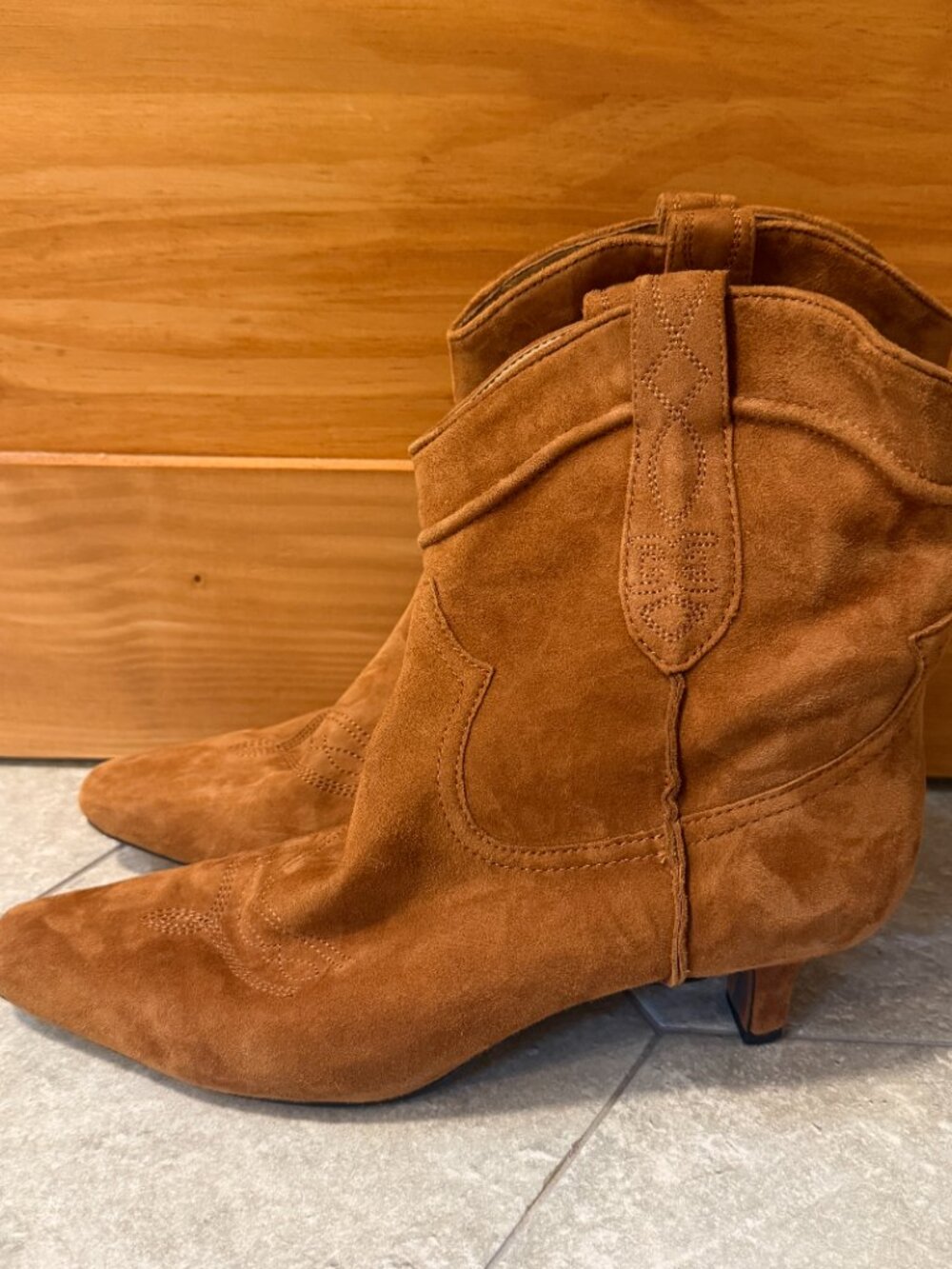 Sam Edelman Taryn Suede Pull On Western Point Squared Toe Kitten Heel Boots 8.5 - Picture 5 of 13